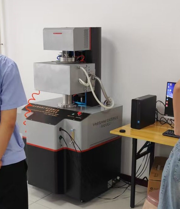 聚焦前沿科技，提升核心競(jìng)爭(zhēng)力—某公司蒞臨上海理濤參觀學(xué)習(xí)導(dǎo)熱系數(shù)和熱擴(kuò)散系數(shù)測(cè)定儀(激光閃光法) 熱分析技術(shù)