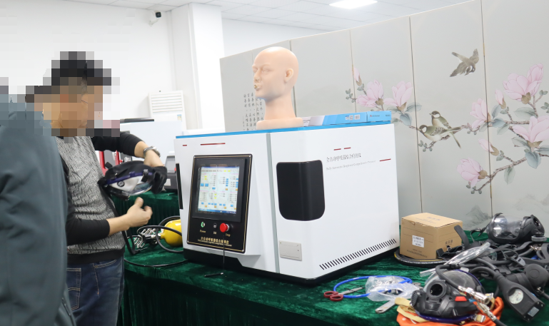 國(guó)內(nèi)某檢測(cè)中心專(zhuān)家蒞臨上海理濤參觀考察全自動(dòng)呼吸器綜合檢測(cè)儀